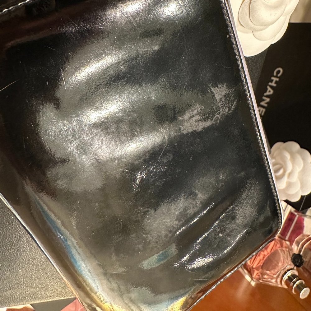 Black CHANEL PATENT LEATHER Wallet Double CC Short - Picture 8 of 16